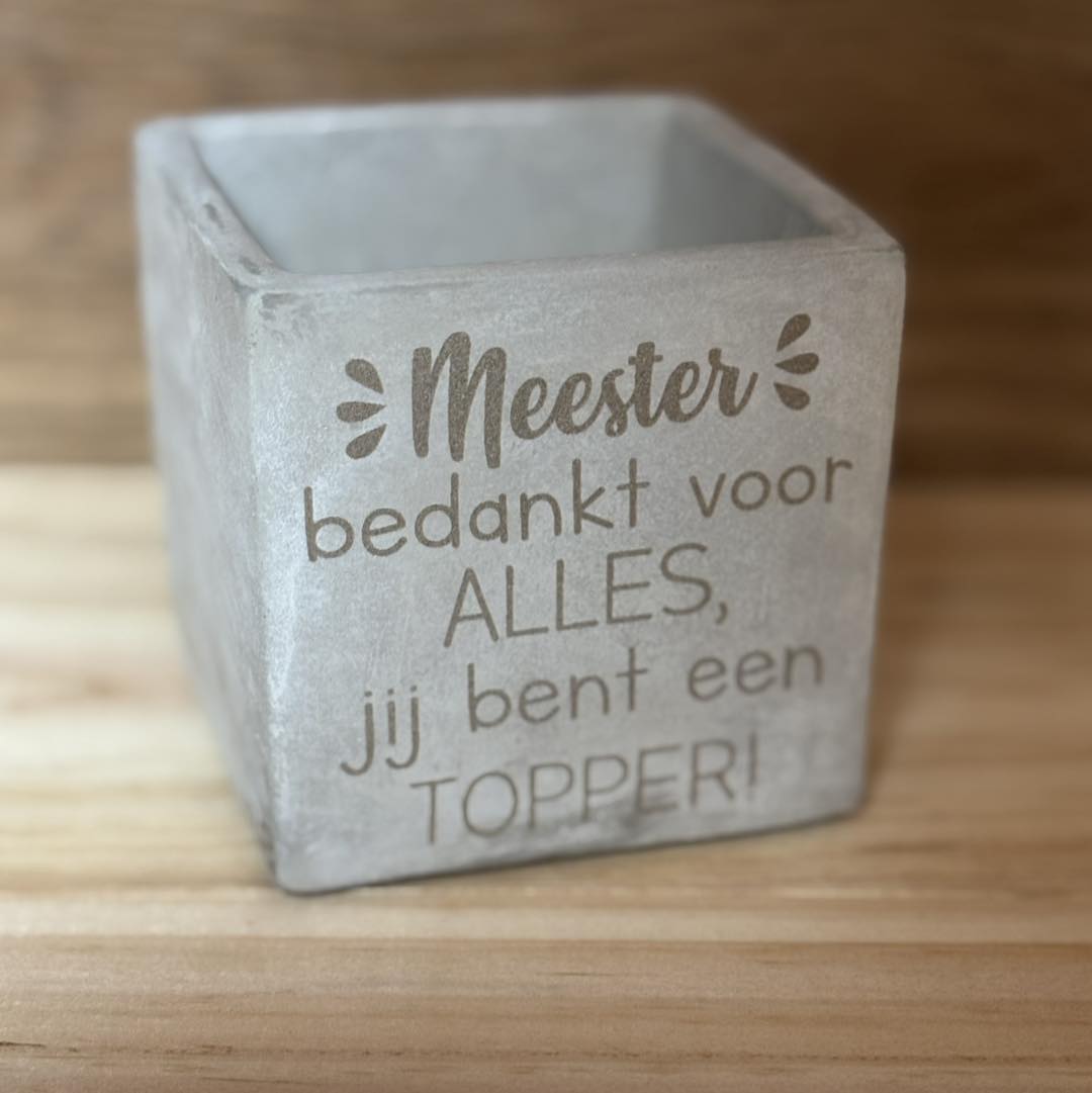 Bloempot Cement | Tekst naar keuze