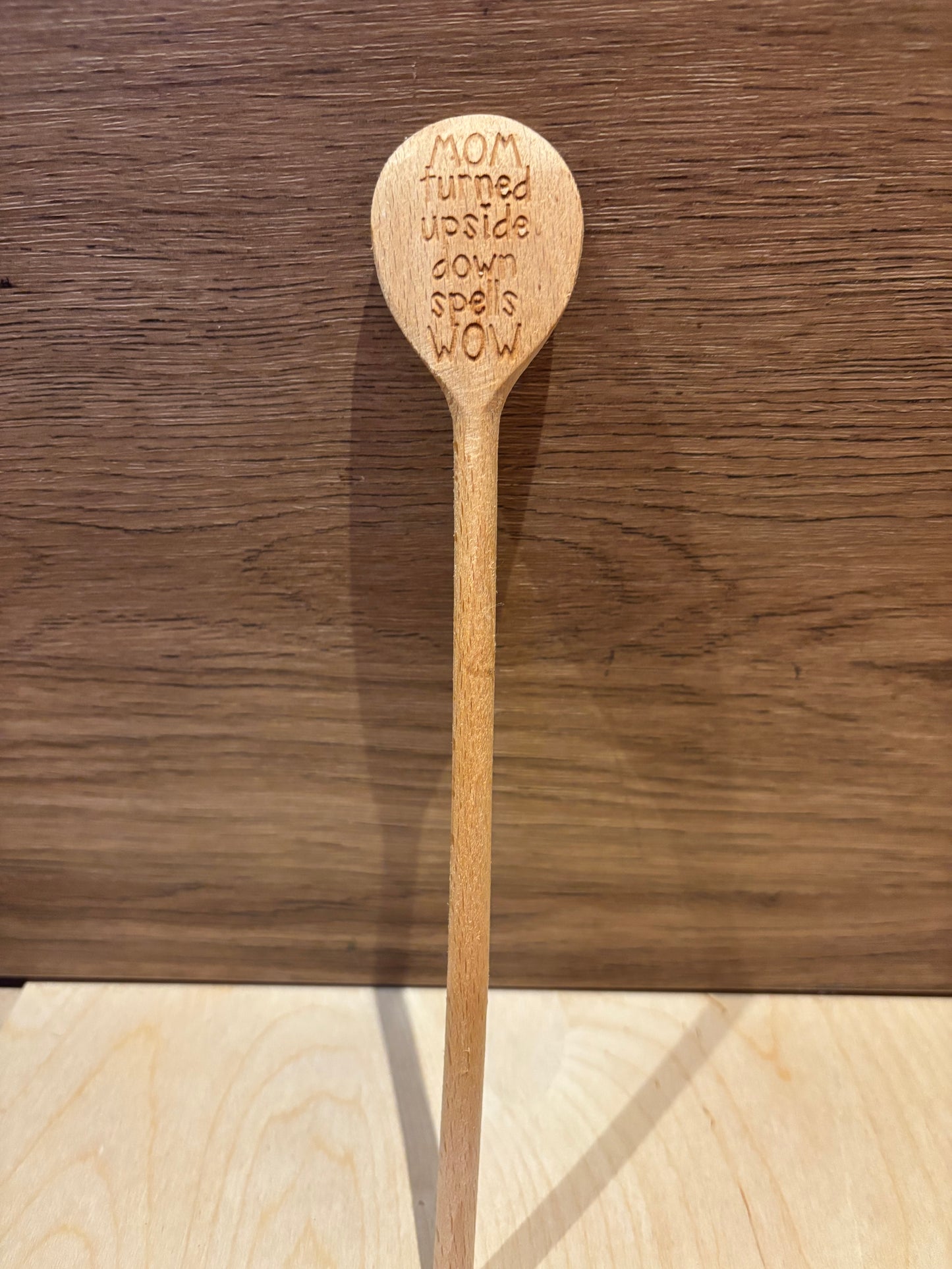 Lepel Hout | Mom spelled upside down is Wow