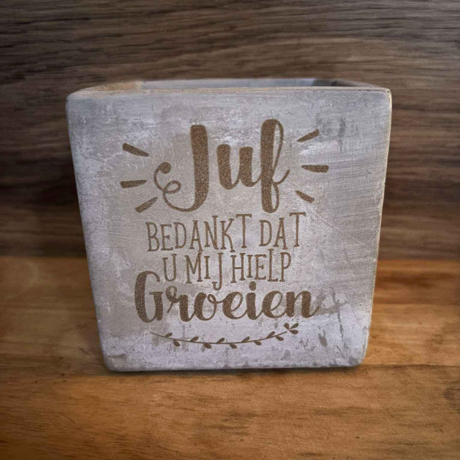 Bloempot Cement | Tekst naar keuze